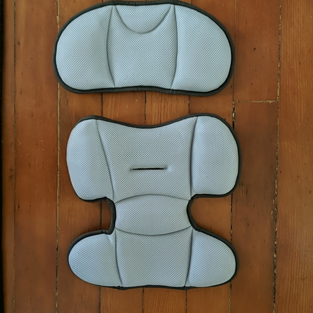 Chicco Keyfit 30 Head & Body Insert (Snapdragon)